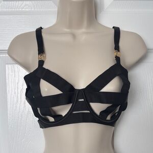Victoria's Secret Cage bra size L. NWOT.